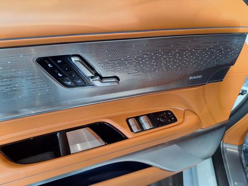 New 2025 Cadillac Celestiq image 14