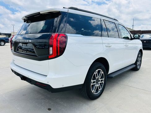 Used 2025 Ford Expedition Active AWD/4WD image 49
