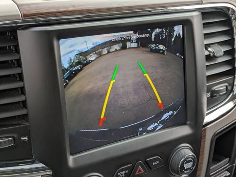 Used 2015 RAM 1500 Laramie w/ Convenience Group image 19