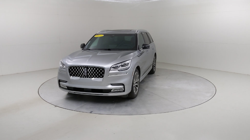Used 2023 Lincoln Aviator Grand Touring w/ Equipment Group 301A AWD/4WD image 10
