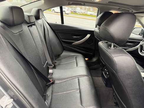 Used 2014 BMW 320i 320i 4dr Sedan image 21