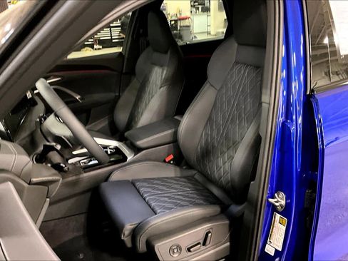 New 2025 Audi SQ5 Premium Plus image 9