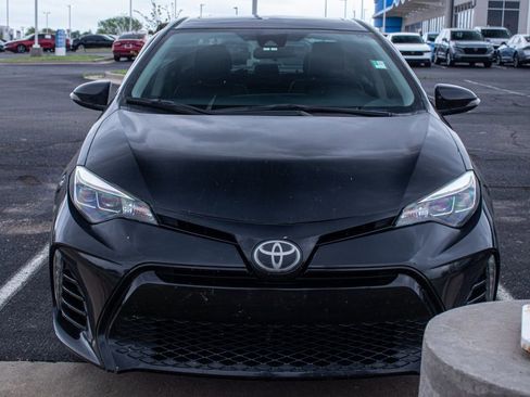 Used 2019 Toyota Corolla XSE image 2