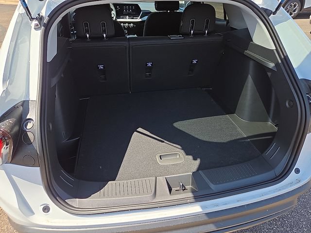 New 2026 Chevrolet Trax LS w/ LS Convenience Package FWD image 7