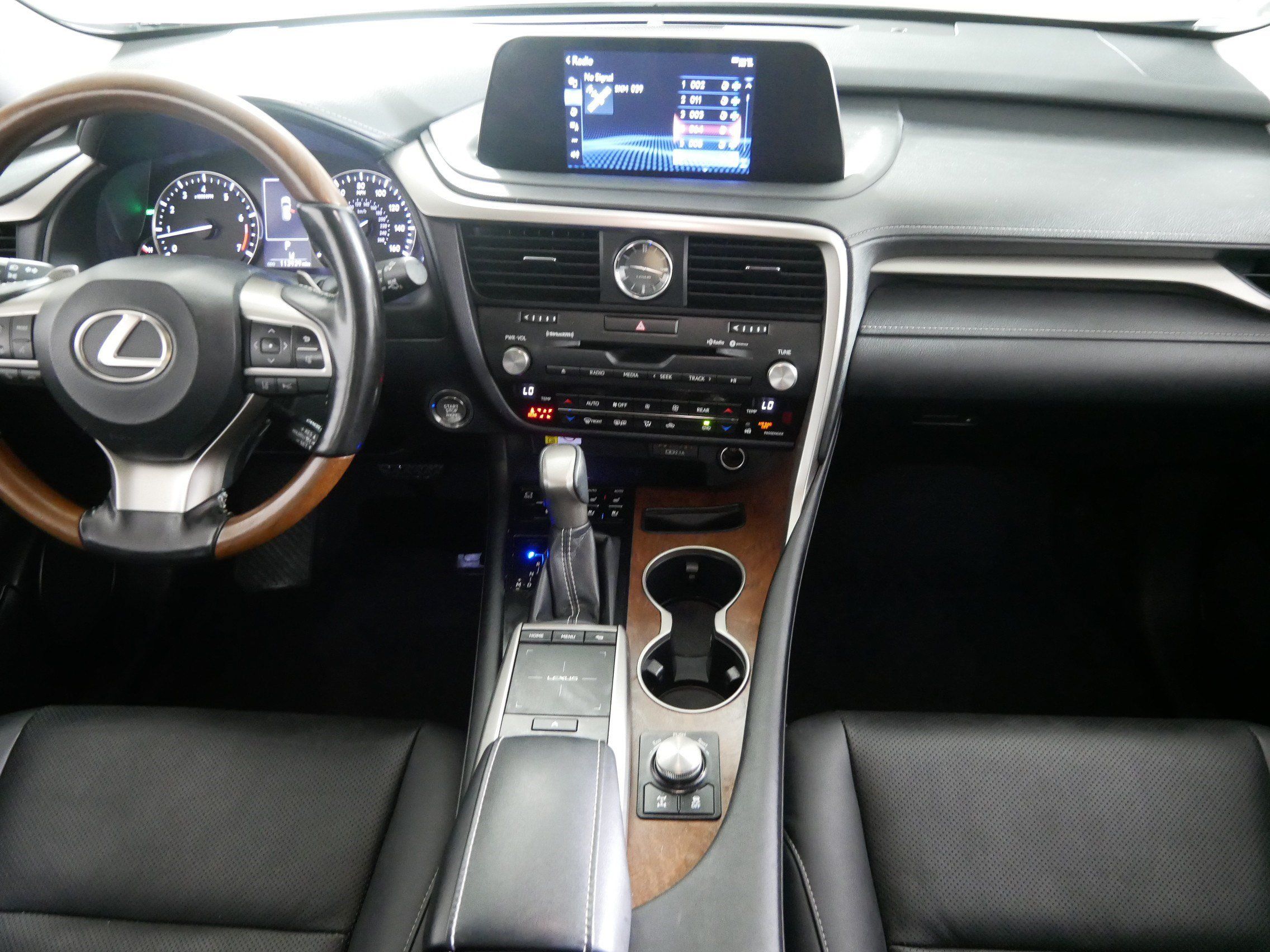 Used 2021 Lexus RX 350L Premium w/ Premium Package AWD/4WD image 10