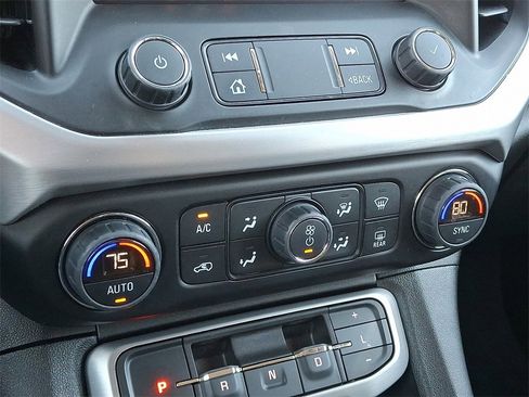 Used 2023 GMC Acadia SLE w/ Driver Convenience Package image 19