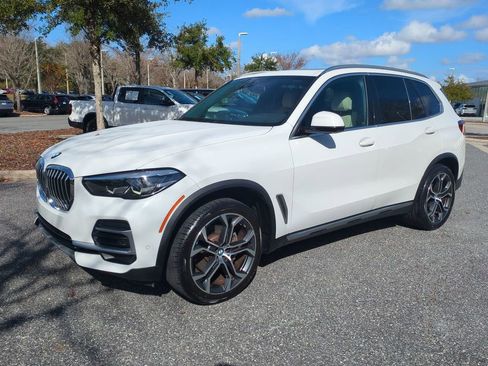 Used 2022 BMW X5 sDrive40i w/ Parking Assistance Package image 2