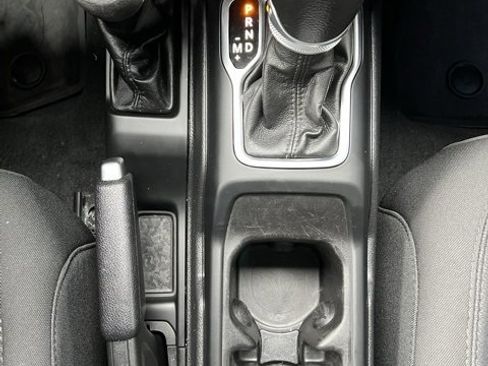 Used 2023 Jeep Wrangler Unlimited w/ Cold Weather Group image 23