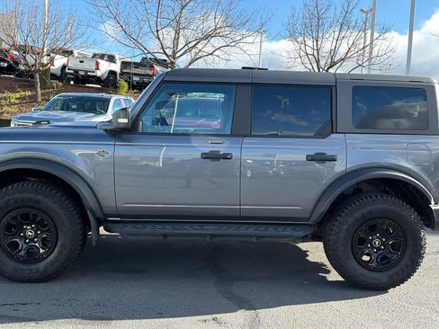 Used 2023 Ford Bronco Wildtrak image 8