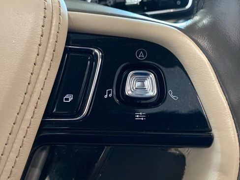 Used 2023 Lincoln Aviator Reserve w/ Equipment Group 201A AWD/4WD image 21