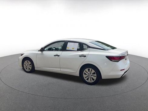 Used 2025 Nissan Sentra S FWD image 8
