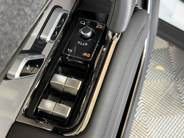 New 2026 Land Rover Range Rover Sport SE AWD/4WD image 26