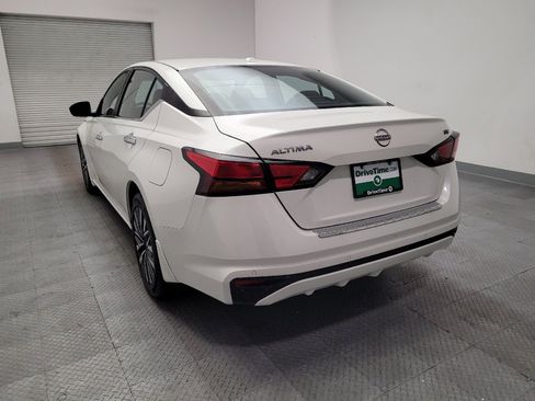 Used 2023 Nissan Altima 2.5 SV FWD image 6