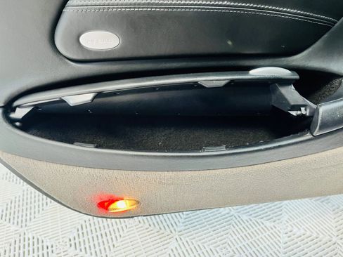 Used 2002 Porsche 911 Turbo image 40