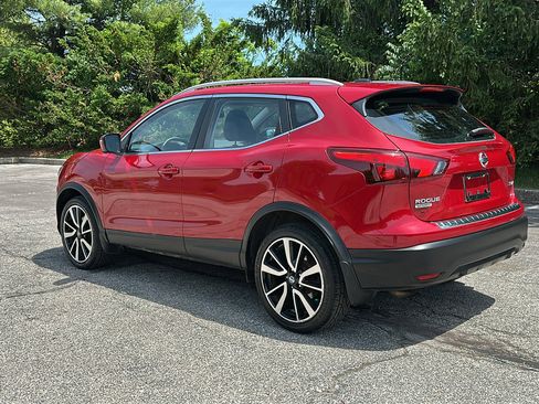 Certified 2018 Nissan Rogue Sport SL w/ SL Premium Package AWD/4WD image 8