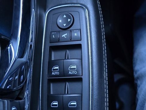 Used 2018 RAM 2500 Limited image 23