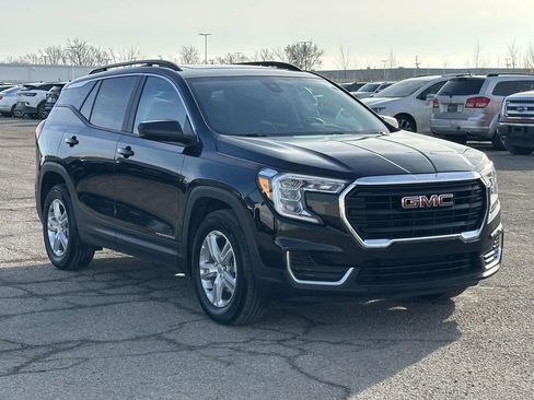Certified 2023 GMC Terrain SLE w/ Driver Convenience Package image 6