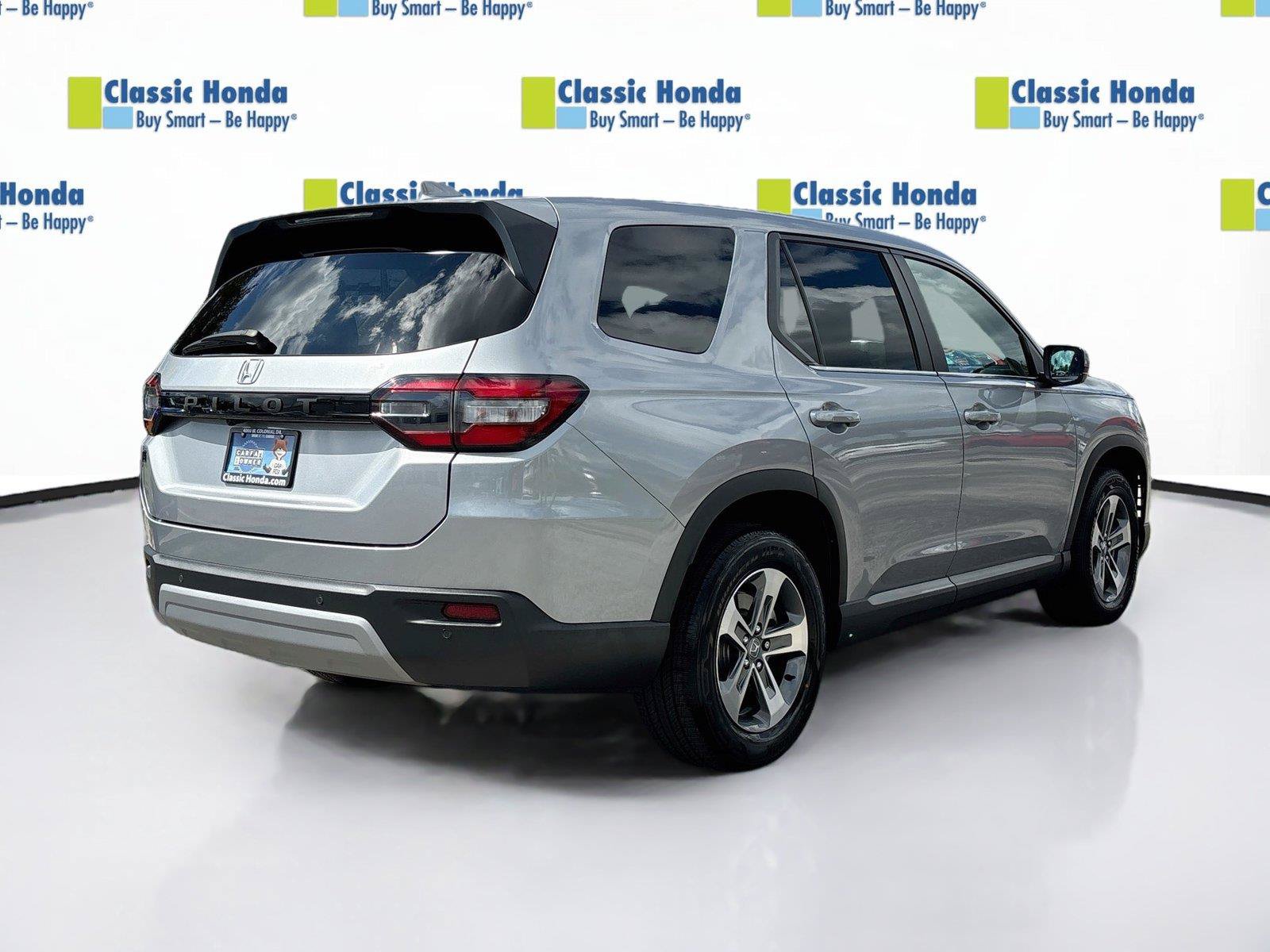 Certified 2024 Honda Pilot EX-L image 8
