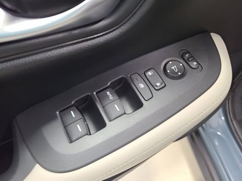 Used 2024 Honda HR-V LX image 19