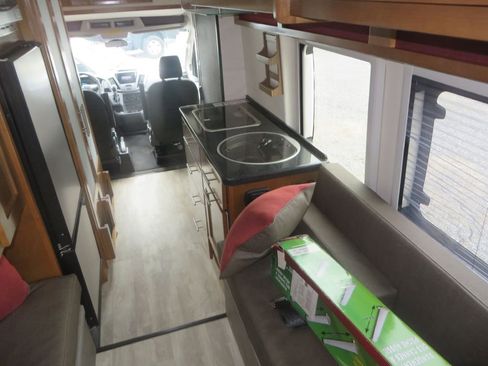 Used 2017 Ford Transit 350 XLT image 24