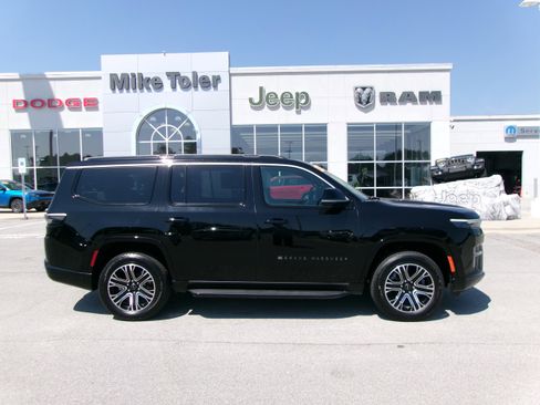 New 2026 Jeep Grand Wagoneer 4WD image 5