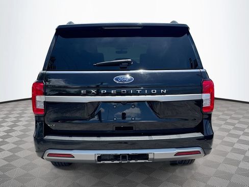 Used 2024 Ford Expedition XLT AWD/4WD image 7