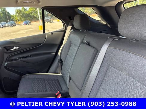Used 2022 Chevrolet Equinox LT FWD image 19