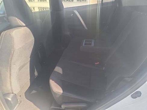 Used 2015 Toyota RAV4 XLE AWD/4WD image 26
