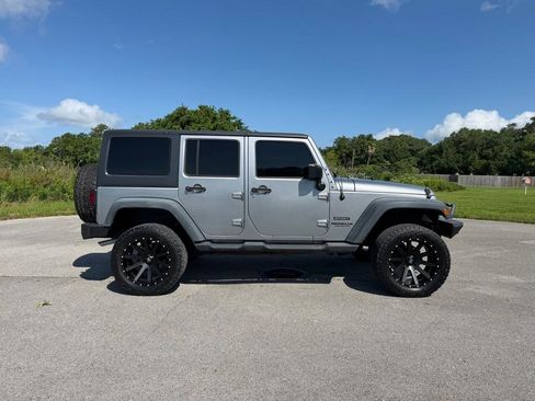 Used 2016 Jeep Wrangler Unlimited Sport w/ Quick Order Package 24S AWD/4WD image 6