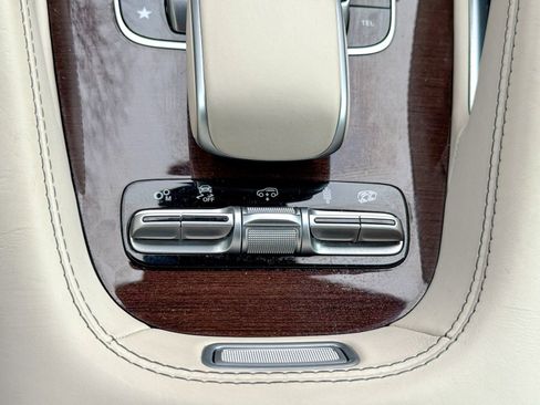 Used 2023 Mercedes-Benz GLS 63 AMG 4MATIC image 30