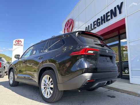 New 2026 Toyota Grand Highlander Platinum AWD/4WD image 50