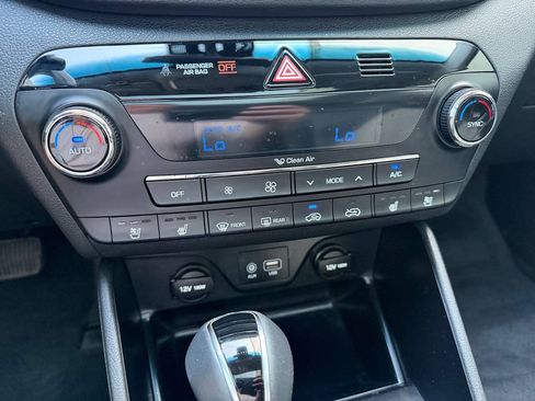 Used 2016 Hyundai Tucson Limited w/ Option Group 03 FWD image 33