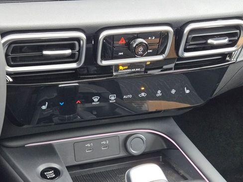 New 2026 Nissan Sentra SV w/ SV Convenience Package FWD image 26