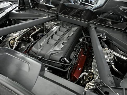 Used 2021 Chevrolet Corvette Stingray Preferred Cpe w/ Z51 Performance Package image 17