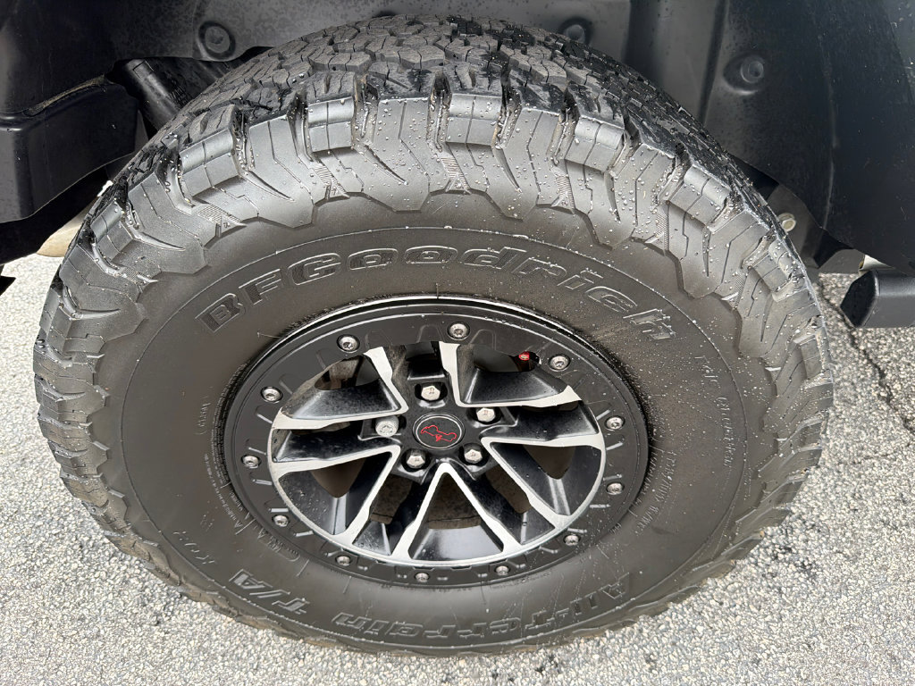 Used 2024 Jeep Wrangler Unlimited Rubicon AWD/4WD image 17