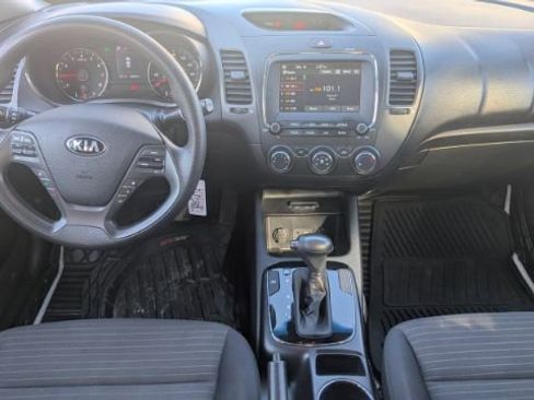 Used 2018 Kia Forte LX w/ LX Popular Package image 21