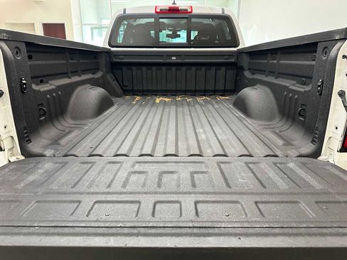 Used 2018 Chevrolet Colorado Z71 AWD/4WD image 28