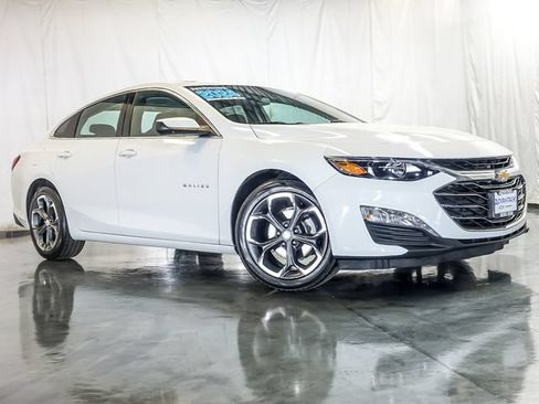 Used 2024 Chevrolet Malibu LT FWD image 2