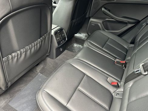 New 2025 Porsche Macan image 15