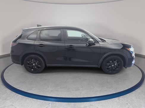 Used 2024 Honda HR-V Sport image 4