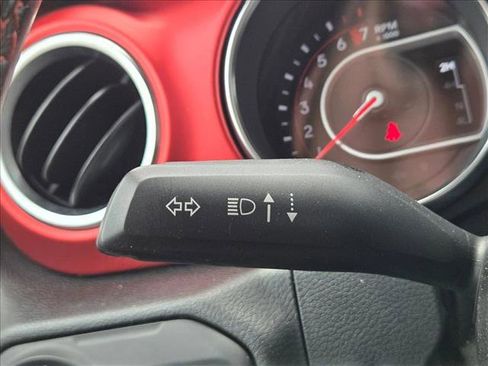 Used 2021 Jeep Wrangler Unlimited Rubicon AWD/4WD image 17