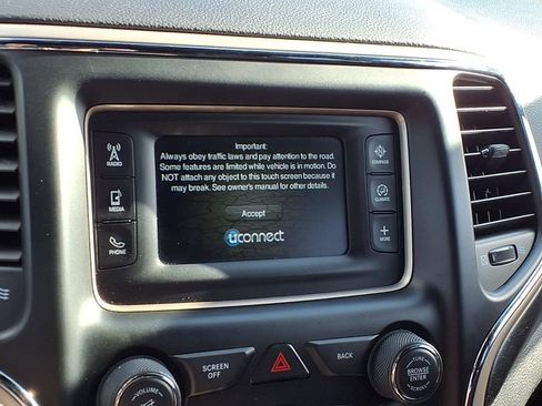 Used 2015 Jeep Grand Cherokee Laredo w/ Quick Order Package 23E image 10