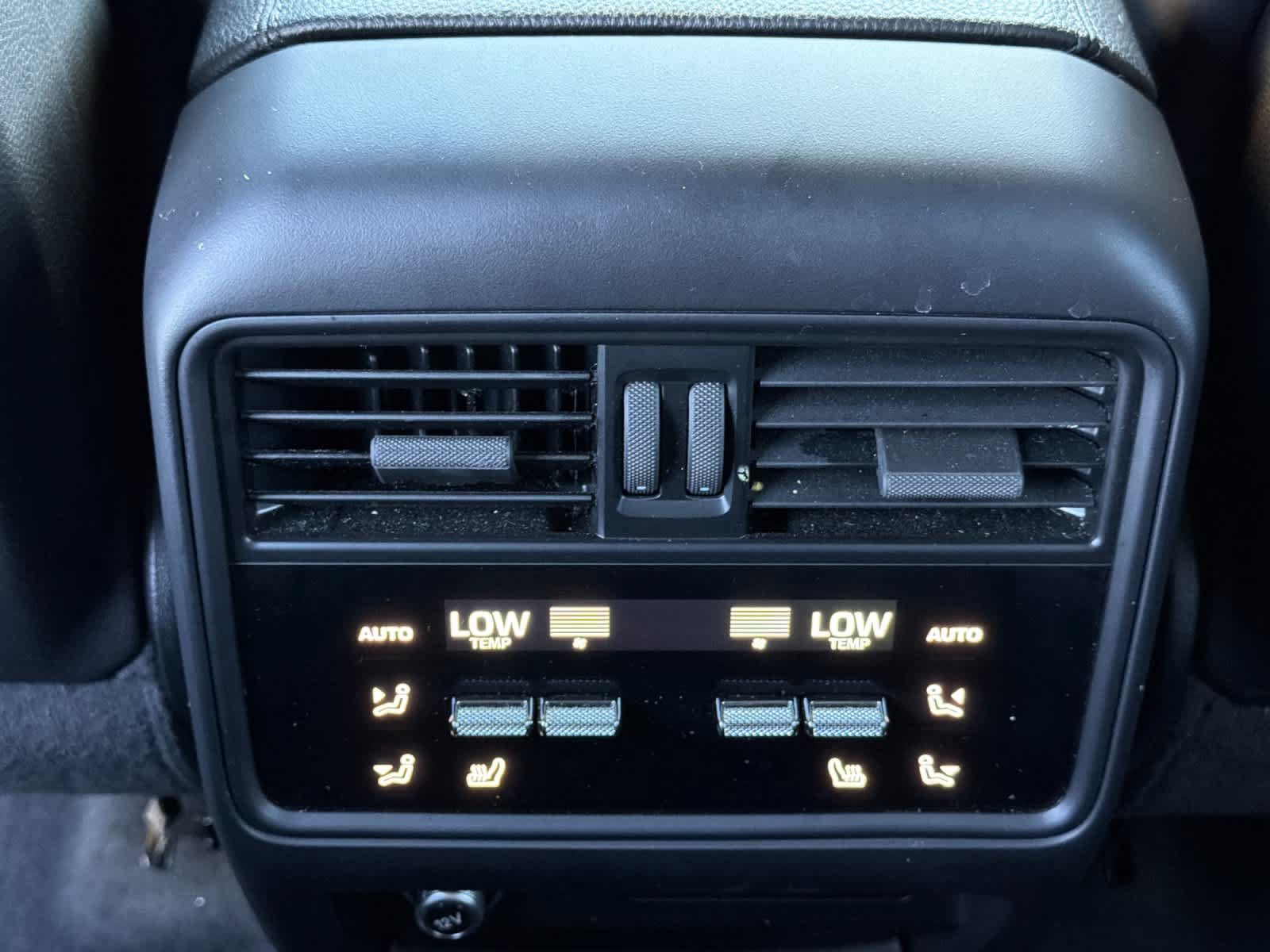 Certified 2024 Porsche Cayenne AWD/4WD image 14