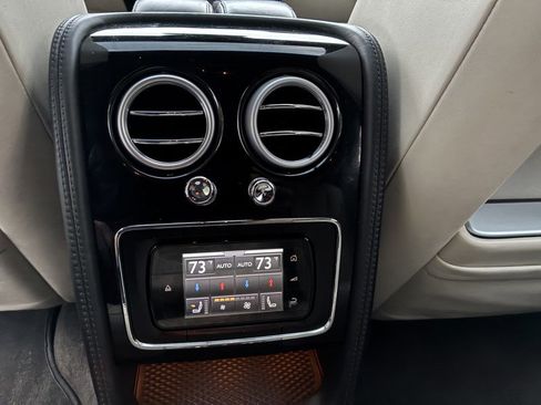 Used 2015 Bentley Flying Spur V8 image 27
