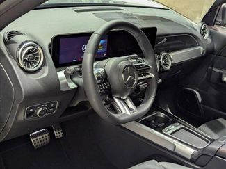 New 2025 Mercedes-Benz GLB 35 AMG 4MATIC video 3
