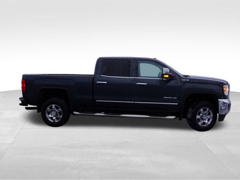 Used 2018 GMC Sierra 3500 SLT w/ Snow Plow Prep Package image 2
