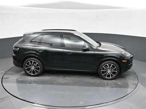 New 2026 Porsche Cayenne E-Hybrid image 31