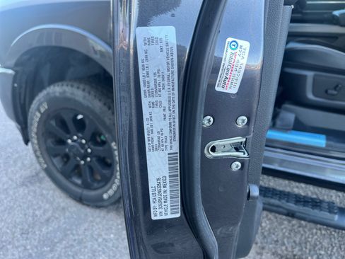 Used 2022 RAM 2500 Laramie w/ Night Edition image 26