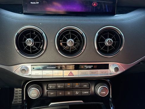 Used 2023 Kia Stinger GT-Line w/ Sun & Sound Package RWD image 10