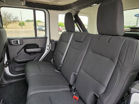 Used 2020 Jeep Wrangler Unlimited Sport S AWD/4WD image 5